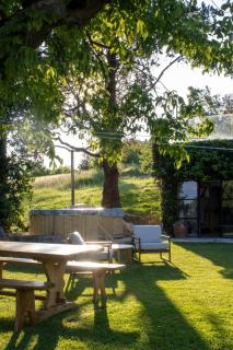 Luxury Farm Villa, Sleeps 14, Heated Pool, AC Sauna - 2