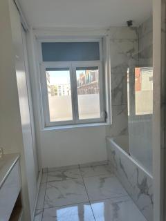 Bel appartement rénové entièrement - métro - proche Lille centre - 2