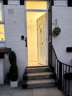 Spacious 2 BR, Pets welcome, Parking, WIFI - 6
