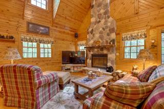 Short Walk to Lawrence Lake! Rustic Cabin w/ Deck - 6