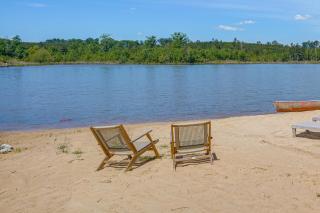 Hike & Fish! 5-Unit Wesson Escape w/ Private Beach - 9