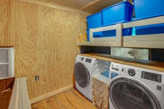 Hike & Fish! 5-Unit Wesson Escape w/ Private Beach - 1