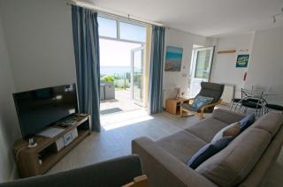 Lower Deck , 3 Pebbles Court - 6