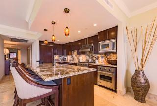 Honua Kai 3 FREE CARS KBM Resorts Extra Large Corner Suite 3 Units 7 Bedrooms HK ML-3577 - 0