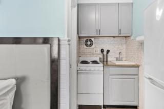 Ocean Waye Charming 1-Bedroom Condo Steps from the Beach - 3