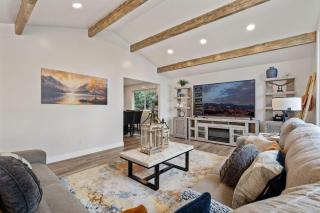 Family Ski Oasis 7BR 16-Person Spa Mins to Skiing - 2