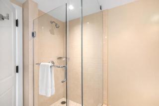 Honua Kai Hokulani 2 Free Rental Cars KBM Resorts Extra Large Lanai 2 Units 4 Bedrooms ML-1239 - 1