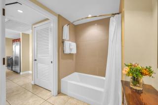 Honua Kai Konea 2 Free Rental Cars KBM Resorts Spacious Floorplan 2 Units 3 Bedrooms ML-1469 - 3