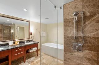Honua Kai Konea 4 Free Rental Cars KBM Resorts Custom Hardwood Floors 4 Units 11 Bedrooms ML-1421 - 1