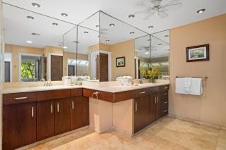 Kapalua Bay Villas Oceanfront KBM Resorts 2 Units 2 Bedrooms ML-3488 - 4
