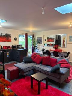 MOWA Art House Apartment - 8