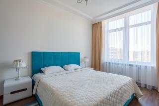 Two-room apartment with balcony and city view - 8