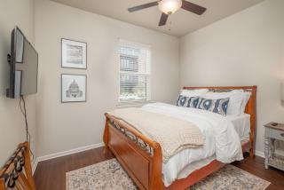 Prime Location 1st Floor No stairs Walk 2 MSU - 5