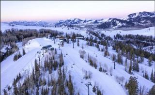 KBM Resorts Elegant Deer Valley Private Home Breathtaking views Elevator Gourmet Kitchen Hot Tub Gym PSD-2071 - 3