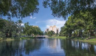 Palm-Aire Resort 2BR Apartment - 5