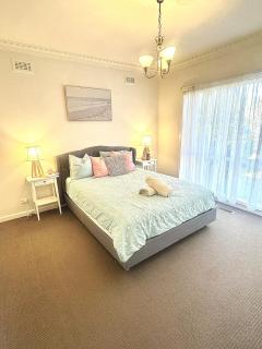 Vintage Charm in Bentleigh East - 4