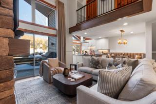 KBM Resorts Boulder Creek Beautifully updated Easy Walk to Main St Close to Deer Valley Hot Tub Gas Fireplace BCC-1101 - 3
