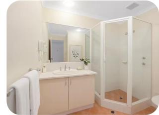 Ground floor peaceful unit - pool, spa, bbq - 9