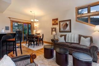 KBM Resorts In the Heart of Old TownWalk to Main St. Easy access shuttle to PCMR or DV Resorts Private Hot Tub POA-504b - 1