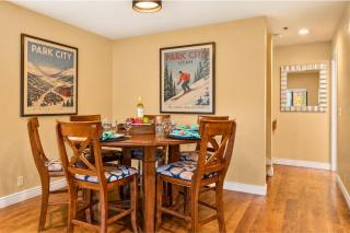 Spacious 3-Bedroom Townhome in the Prospector Neighborhood w Private Hot Tub CCT-2180 by KBM - 2