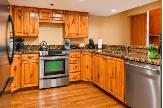 Spacious 3-Bedroom Townhome in the Prospector Neighborhood w Private Hot Tub CCT-2180 by KBM - 1