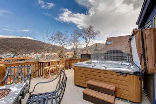 KBM Resorts Private Home Walk to Town and to Ski Access Hot Tub and Fire Pit PNF-860 - 0