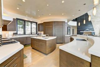 KBM Resorts Walk to Slopes Sports Court Private Home Theater Sleeps 17 Outdoor Hot Tub PCO-184M - 4
