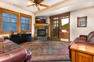 KBM Resorts Walk to Lifts and Main St Rent 1416 and 1418 Townhomes together Pri Hot tub PPS-1418 - 5