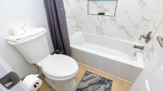 New 2BR - Pool Patio - Bunk Beds - 1st Floor apts - 3