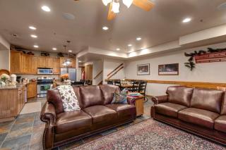 Park City KBM Resorts Walk to Main Street and to Park City Mountain Hot Tub On FREE Citywide Bus Route Single Unit 4 Bedrooms PPS-1416 - 3