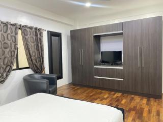 Newly Renovated Gem 1 BR Kandi Gros Free Pool - 3