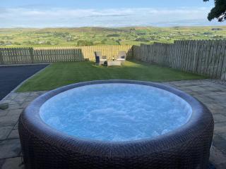4 Bed in Glenarm oc-ii15925 - 1