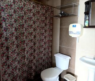 Vami's House Suites - 9