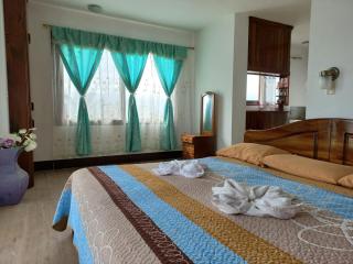 Vami's House Suites - 1