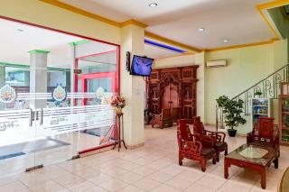 Abbas Syariah Hotel near Menara Kudus Mitra RedDoorz - 9