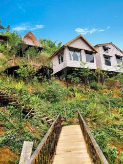 Bamboo Hill Resort - 8