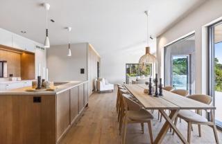 Architect-Designed Cottage With Dock In Dalskilen - 6