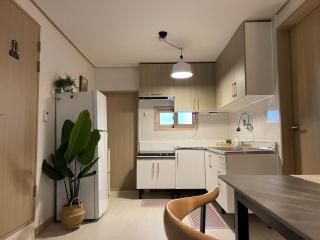 Gini Accommodation Sindorim Walking distance from Yeongdeungpo Station Up to 8 people 3 bedrooms Hongik University Station Incheon - 8