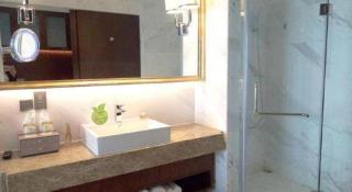 Bairun Zhenjiang International Hotel - 8