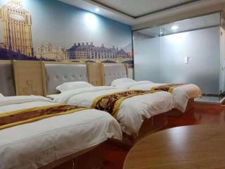 Super 8 Hotel Dingzhou Chongwen Street - 1