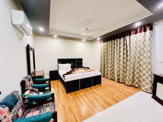 Family Lodge Islamabad - 1