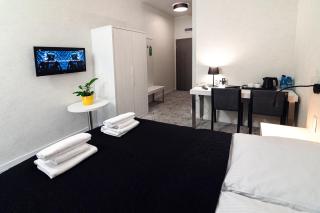 Hotel Absolwent - 1