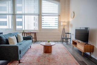 CozySuites The Block Skybridge Access - 7