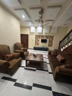 zam geust house - 4
