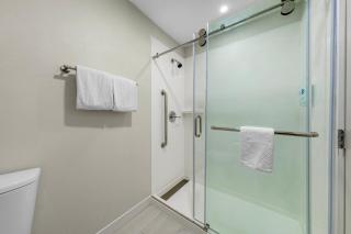 Comfort Inn & Suites Mt Laurel-Philadelphia - 7