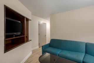 Comfort Inn & Suites Mt Laurel-Philadelphia - 4