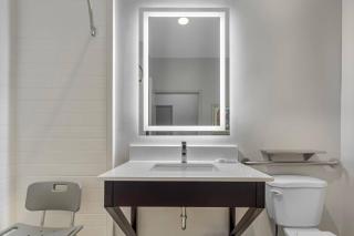 Comfort Inn & Suites Mt Laurel-Philadelphia - 1