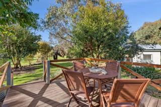 Homestead Pool House Private cabin w shared Spa Basketball court Heated Pool Minutes to Adventure Park and beaches - 1