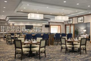 DoubleTree by Hilton Pittsburgh-Green Tree - 2