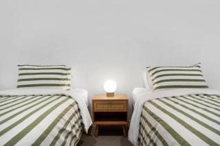 Luxury Noosa Resort Apartment with Pool - 2